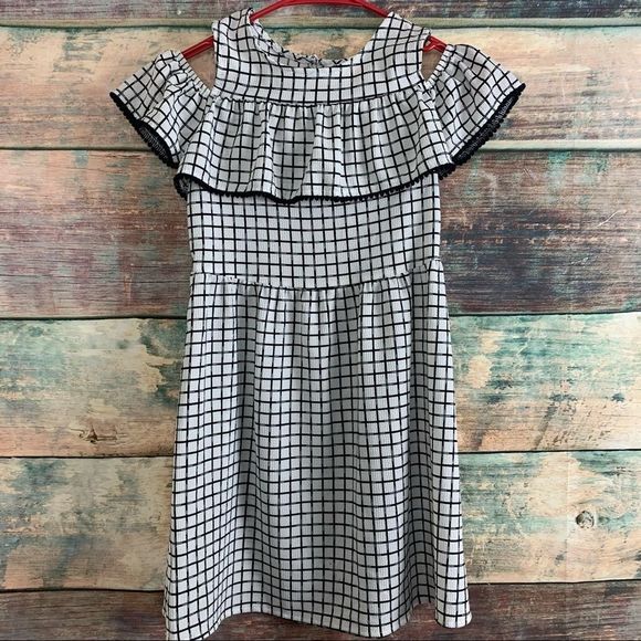 Girls Sz M (7-8) Black and White Dress - Picture 2 of 5